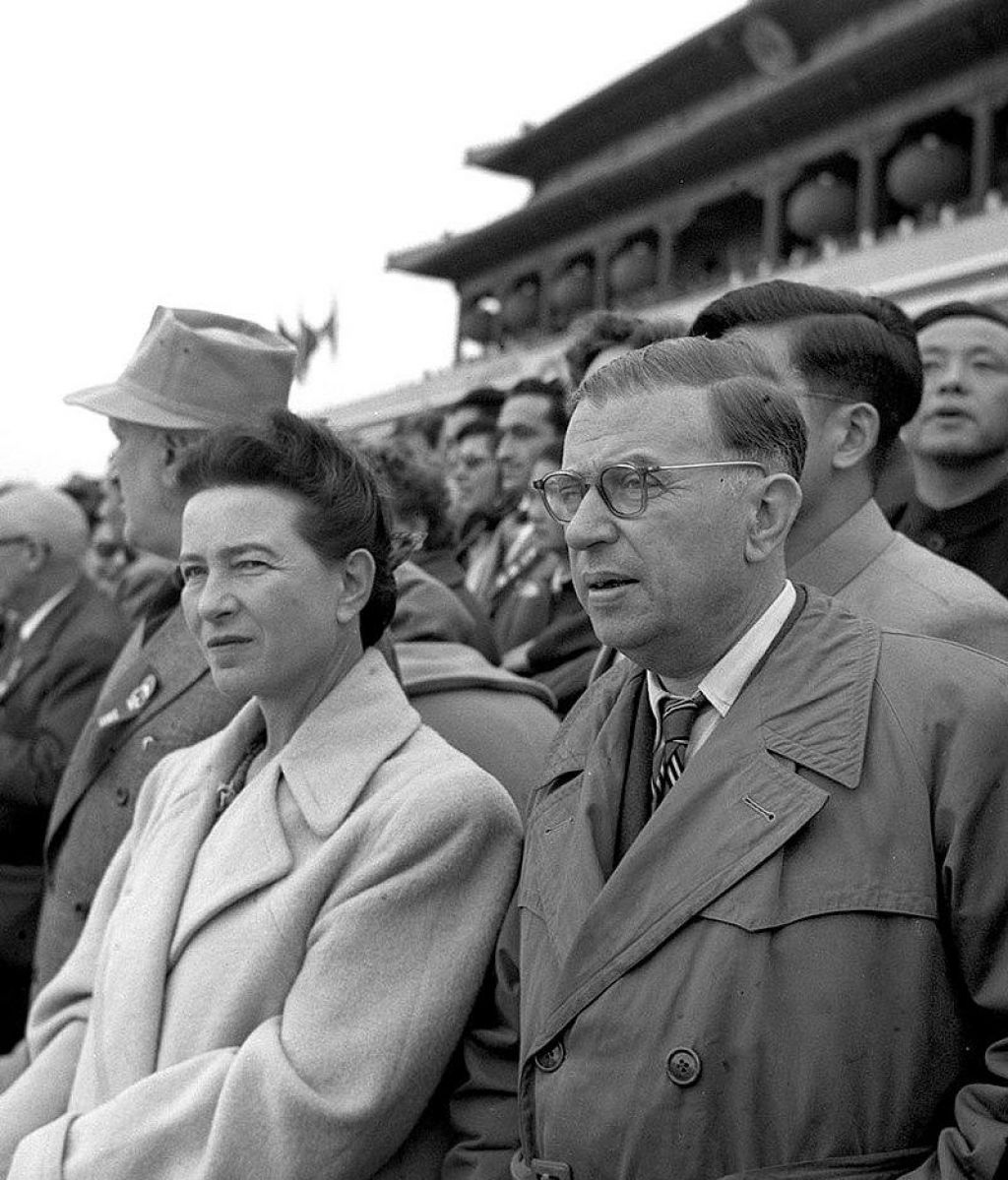 Simone_de_Beauvoir_&_JeanPaul_Sartre_in_Beijing_1955 Books
